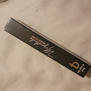 Tori Belle Magnetic eyeliner